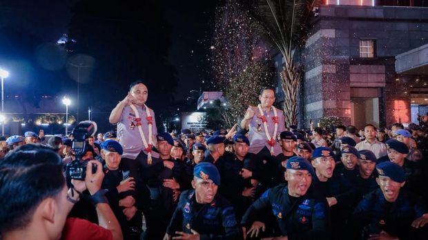 Polda Metro Jaya menggelar tradisi pisah sambut Kapolda dan Wakapolda Metro Jaya semalam. Kegiatan ini sekaligus momen penghormatan kepada pejabat lama. (dok Ist)