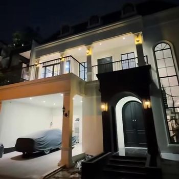 Rumah Harris Vriza dan Haviza Devi Anjani Rumah Harris Vriza dan Haviza Devi Anjani