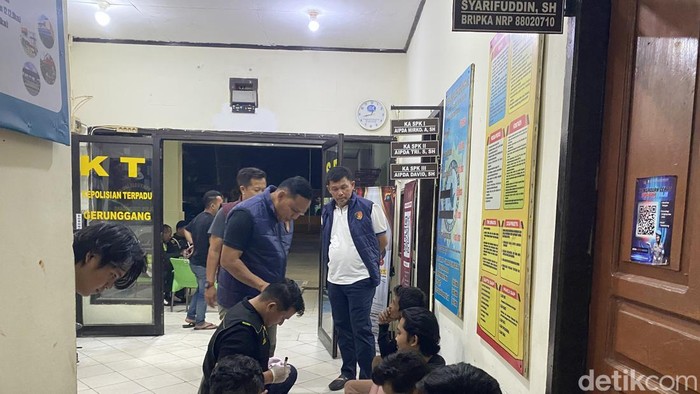 Sejumlah warga di Pangkalpinang yang diamankan polisi karena diduga terlibat pesta sabu