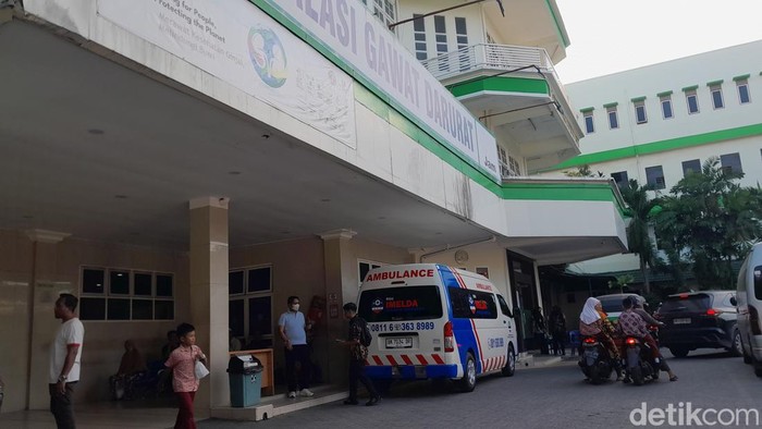 Suasana RS Imelda Medan tempat para siswa SD di Medan diduga keracunan MBG dirawat. (Rechtin Hani Ritonga/detikSumut)