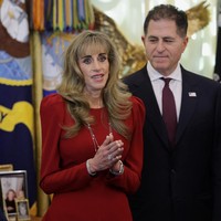 Beda Wajah Istri Bos Dell Dulu dan Sekarang, Viral saat Bertemu Donald Trump