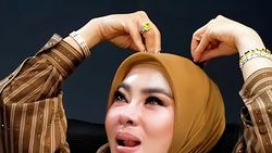 Bikin Ngakak! Syahrini Kaget Muncul Paus Pas Main TikTok