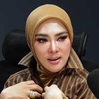 Gaya Syahrini di Podcast Raditya Dika Disorot, Aksesorinya Rp 34 M Lebih