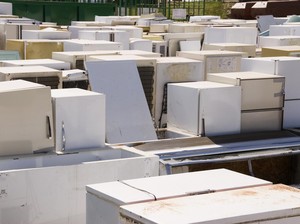 Geger Kuburan Kulkas, 50.000 Unit Rusak Menumpuk!