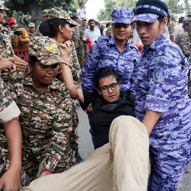 Demo Memanas di New Delhi, Mahasiswa India Tuntut Komisioner Pemilu Mundur
