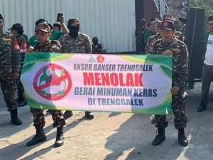 GP Ansor Trenggalek Demo Tolak Gerai Miras, Satpol Langsung Segel