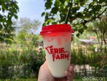 Bukan Cuma Main Sama Hewan, Peternakan di Cisarua Ini Punya Menu Susu Segar