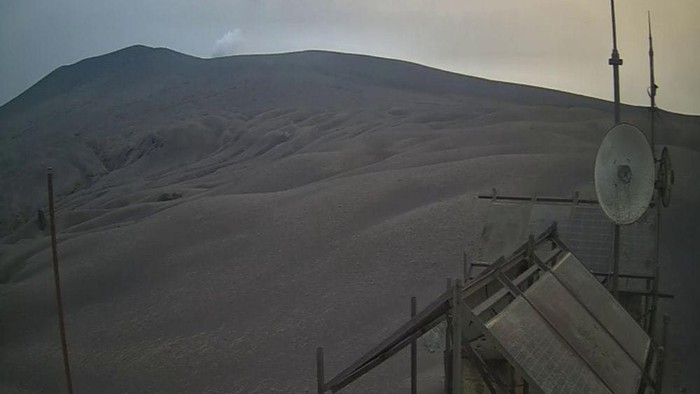 Foto Gunung Anak Krakatau pada Minggu 11 Oktobr 2026.