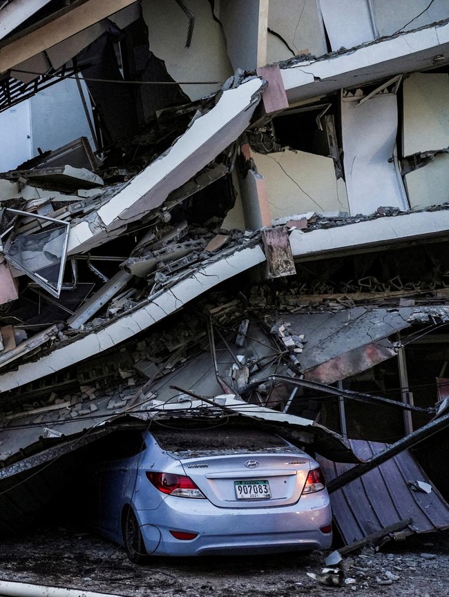 Gempa Kuat Guncang Panama, Rumah Ambruk hingga Mobil Tertimpa Reruntuhan