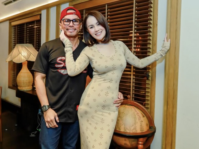 Jennifer Dunn bersama suaminya, Faisal Haris