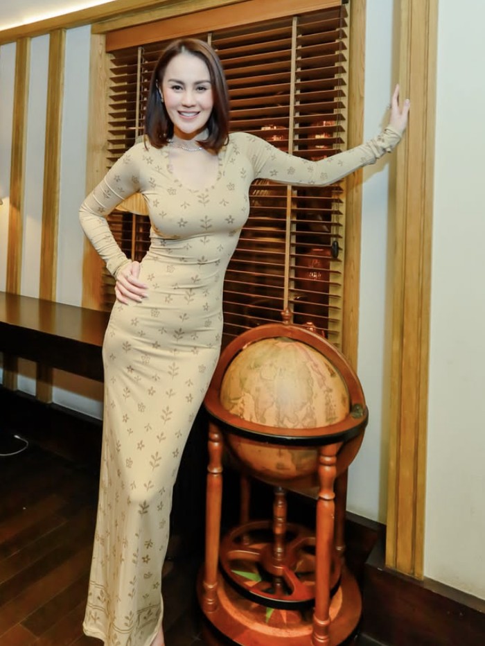 Jennifer Dunn ulang tahun ke-37