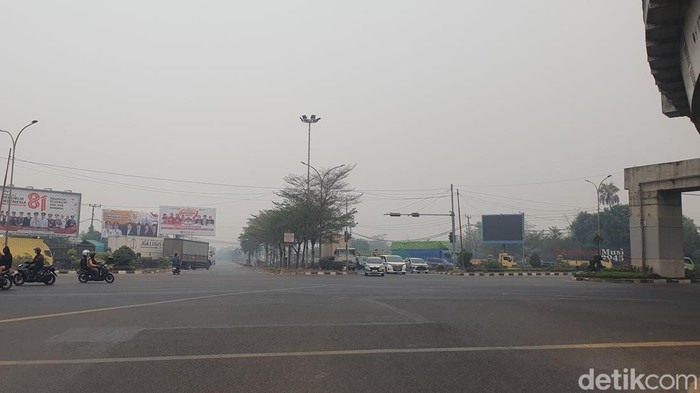 Kondisi udara di Palembang masih kategori sangat tidak sehat-berbahaya.