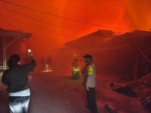 305 Rumah di Atas Lahan Gambut di Bangka Selatan Terbakar, Api Belum Padam