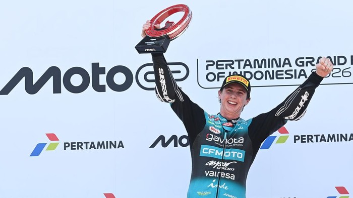 Aksi Gemilang Maximo Quiles Kunci Podium Juara Moto3 Mandalika 2026 (2)