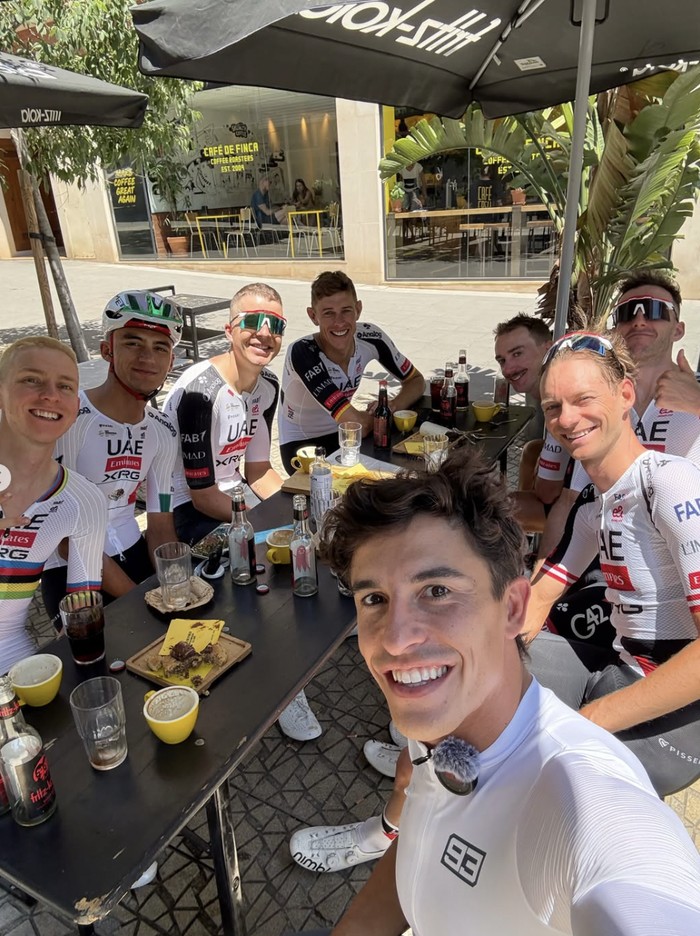 Momen Santai Marc Marquez Nikmati Sushi hingga Bikin Sosis Panggang