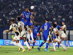 Hasil Persib Vs Dewa United: Maung Bandung Comeback, Imbang 2-2