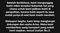 Dan polanya begitu terus, kemudian saya harus menjelaskan lagi Mengenai Narasi tentang CCTV,, buat RO silahkan tampilkan cctvnya secara utuh dengan suara, agar semua pihak bisa menilai tanpa penggiringan opini! Note: Saya sudah mendapatkan izin dari Yang bersangkutan (Y) pemilik rekaman & chat tsb, bebernya. Foto: dok instagram Sarwendah