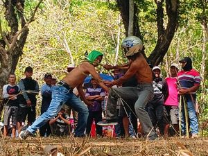 Tradisi Tiban di Trenggalek Bakal Dihelat hingga Hujan Turun