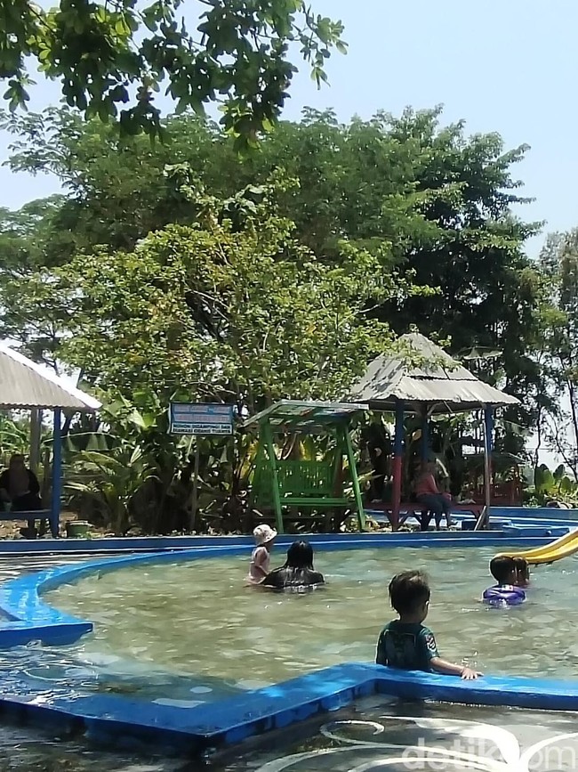 Menikmati Ademnya Wana Wisata Edukasi di Nganjuk