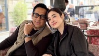 Andre Taulany bersama Amanda Rigby yang masih menikmati masa-masa pengantin baru. Foto: Instagram @andreastaulany