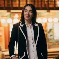 Sayangnya Angel belum membagikan potretnya usai tindakan. Untuk proses pemulihannya sendiri masih membutuhkan waktu yang panjang hingga wajah dan tubuhnya benar-benar sembuh dari luka operasi.&nbsp;Foto: Instagram/@realangelkaramoy