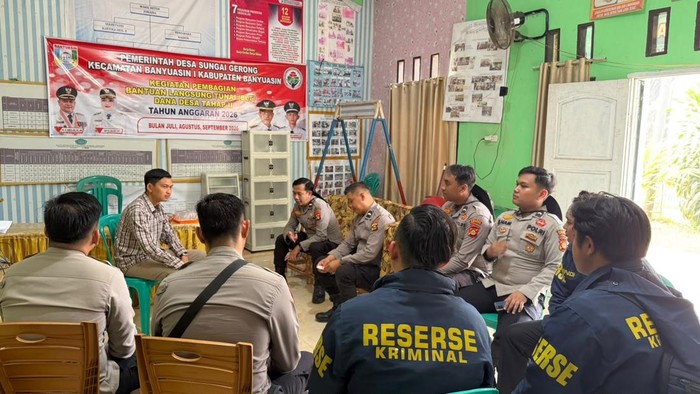 Anggota Polres Banyuasin terus menggelar patroli pencegahan kebakaran hutan dan lahan