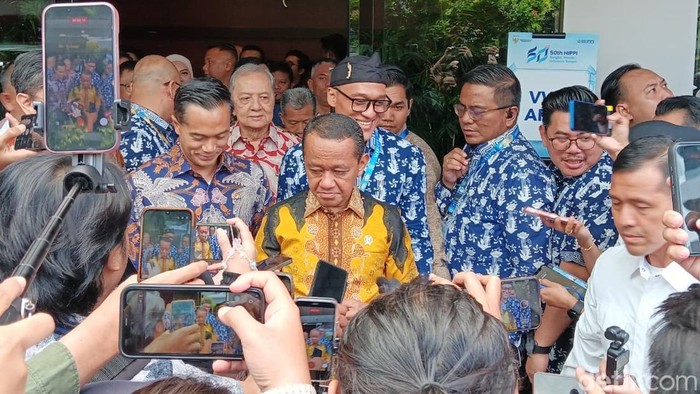 Alasan Pemerintah Belum Turunkan Harga BBM Meski Minyak Global Melorot (2)