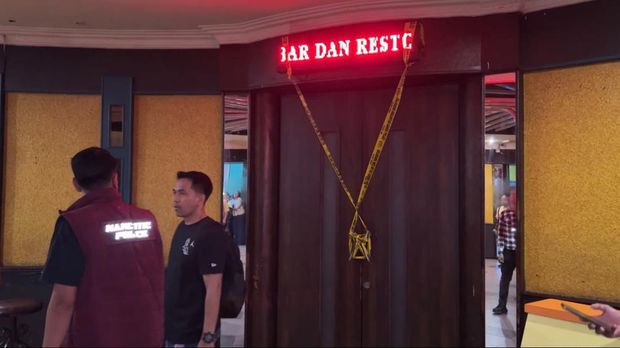 Bareskrim Polri dan Polda Riau menggerebek tempat hiburan malam di Kota Pekanbaru Bareskrim Polri dan Polda Riau menggerebek tempat hiburan malam di Kota Pekanbaru. Sebanyak 68 orang diamankan pada Minggu (11/10/2026) dini hari.
