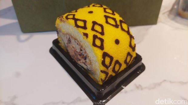 Batik Roll Cake di Medan. (Fikri Haikal/detikSumut) Batik Roll Cake di Medan. (Fikri Haikal/detikSumut)