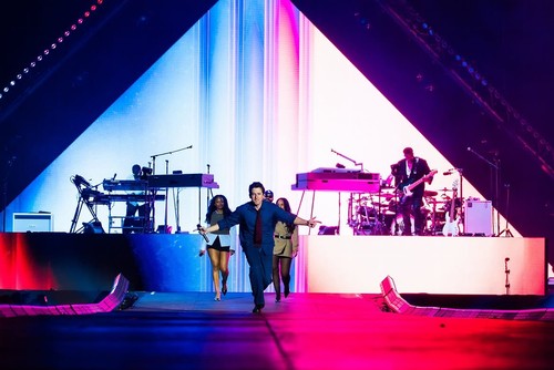 Charlie Puth menggelar konser tur dunia Whaveter's Clever! di Goyang Sports Complex Main Stadium, Korea Selatan, pada Minggu (11/10/2026).