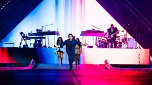 Konser stadium pertamaku, tulis Charlie Puth dalam unggahan Instagram-nya dilihat Senin (12/10/2026). (Foto: dok. Instagram @charlieputh)