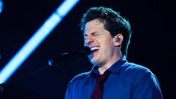 Majestic! Konser Stadium Perdana Charlie Puth di Korea Ft. Nayeon TWICE