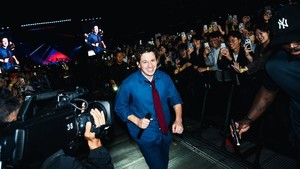Charlie Puth jadi salah satu penyanyi Amerika Serikat yang disukai warga Korea Selatan. Sejak pertama kali tampil 10 tahun lalu, dia kerap kali balik ke Korea buat manggung. Setiap kali kembali, venue-nya pasti lebih besar dari yang terdahulu. (Foto: dok. Instagram @charlieputh)