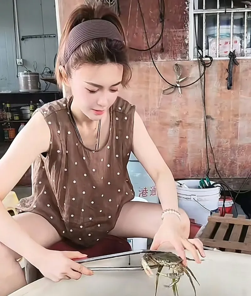 Kisah Eks Pramugari Jualan Kepiting Segar, Omzetnya Rp267 Juta Sehari!
