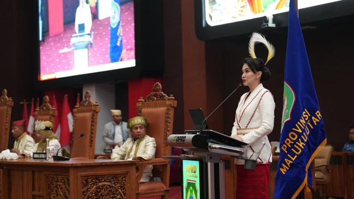 Gubernur Maluku Utara Sherly Tjoanda saat sambutan peringatan HUT ke-27 Provinsi Maluku Utara. Dokumen Istimewa