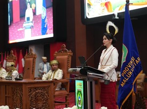 Sherly Targetkan 550 Km Jalan Malut Tuntas Bertahap hingga 2029