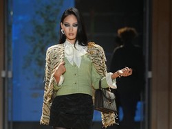 Foto: Gucci Spring-Summer 2027, Koleksi Retail Therapy Persembahan Demna