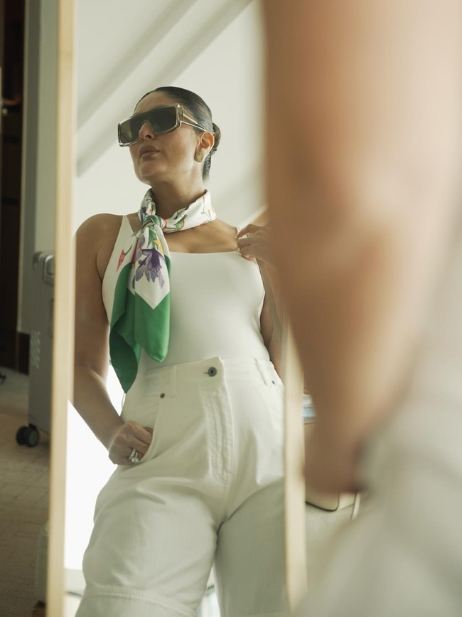 Kareena Kapoor Tampil Santai Nan Elegan Hadiri F1 Singapura