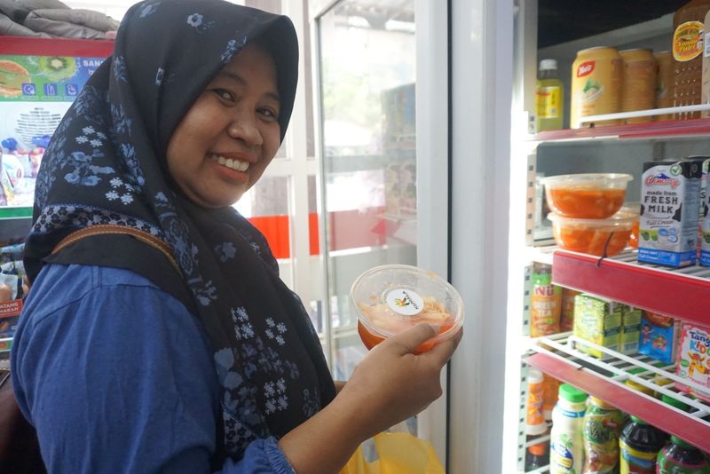 KDMP Buka Pasar Baru Kolaborasi dengan UMKM, Asinan Mangga Ini Makin Laris