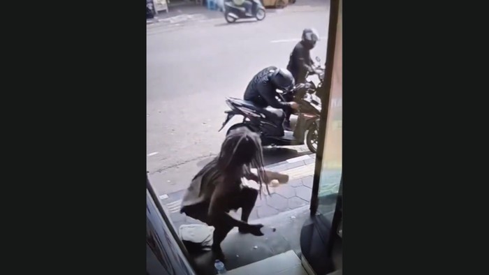 Konten ODGJ heroik yang diduga kuat hasil rekayasa AI
