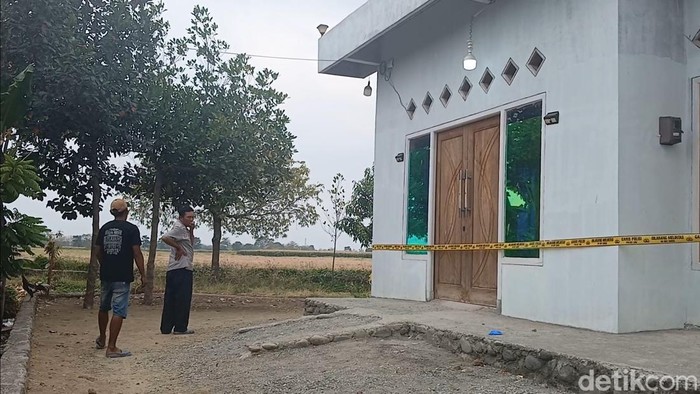 Lokasi pembunuhan wanita yang diduga dilakukan oleh suaminya.