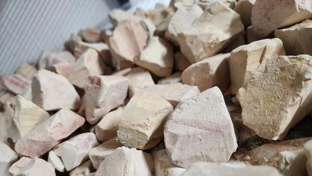 Makanan berbahan tanah Fakta Unik Ampo hingga Bonbon Te, 5 Kuliner Tradisional Berbahan Tanah