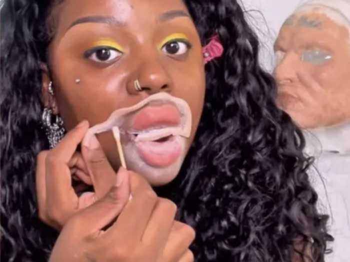Kreativitas Makeup Artist Ubah Bentuk Bibir Pakai Silikon Tuai Sorotan (2)