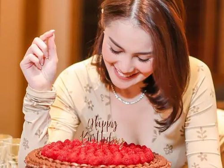 Meriah! Jennifer Dunn Rayakan Ultah hingga Makan Bareng Faisal Harris