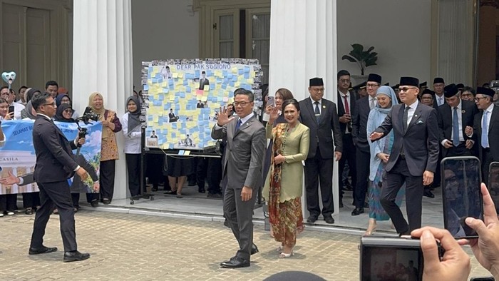Momen Sugiono Pamit dari Kemlu RI (Adhfar/detikcom)