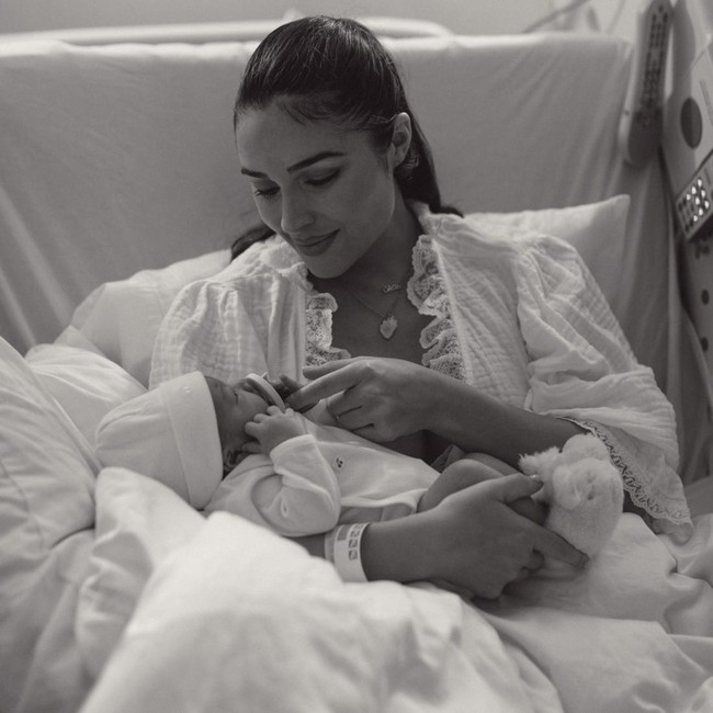 Congrats! Olivia Culpo Dikaruniai Anak Kedua, Suami Temani Persalinan