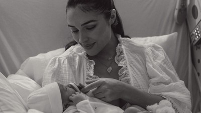 Congrats! Olivia Culpo Dikaruniai Anak Kedua, Suami Temani Persalinan