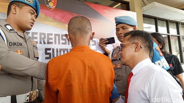 Pelaku pembunuhan sopir taksi online ditangkap polisi Pelaku pembunuhan sopir taksi online ditangkap polisi