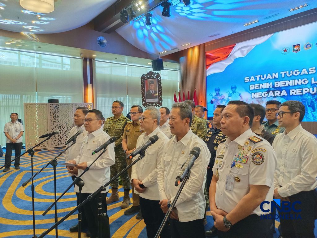 Pemerintah resmi membentuk Satgas Pemberantasan Pengeluaran Benih Bening Lobster (Satgas P2BBL) di Auditorium KKP, Jakarta, Senin (12/10/2026). (CNBC Indonesia/Martyasari Rizky)
