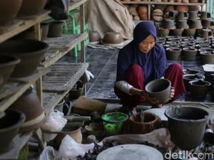 Tak Hanya Batik, Ini Kerajinan Khas Cirebon yang Cocok Dikoleksi